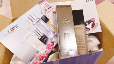 LIPSさんから「LANCOME」さんを貰いました♪

早速使った感想書いていきます！！

今回いただいたBO-02(標準色)

<まずパケ>
シュッとしてキャップ上にLANCOMEのロゴ金色のバラ🌹
