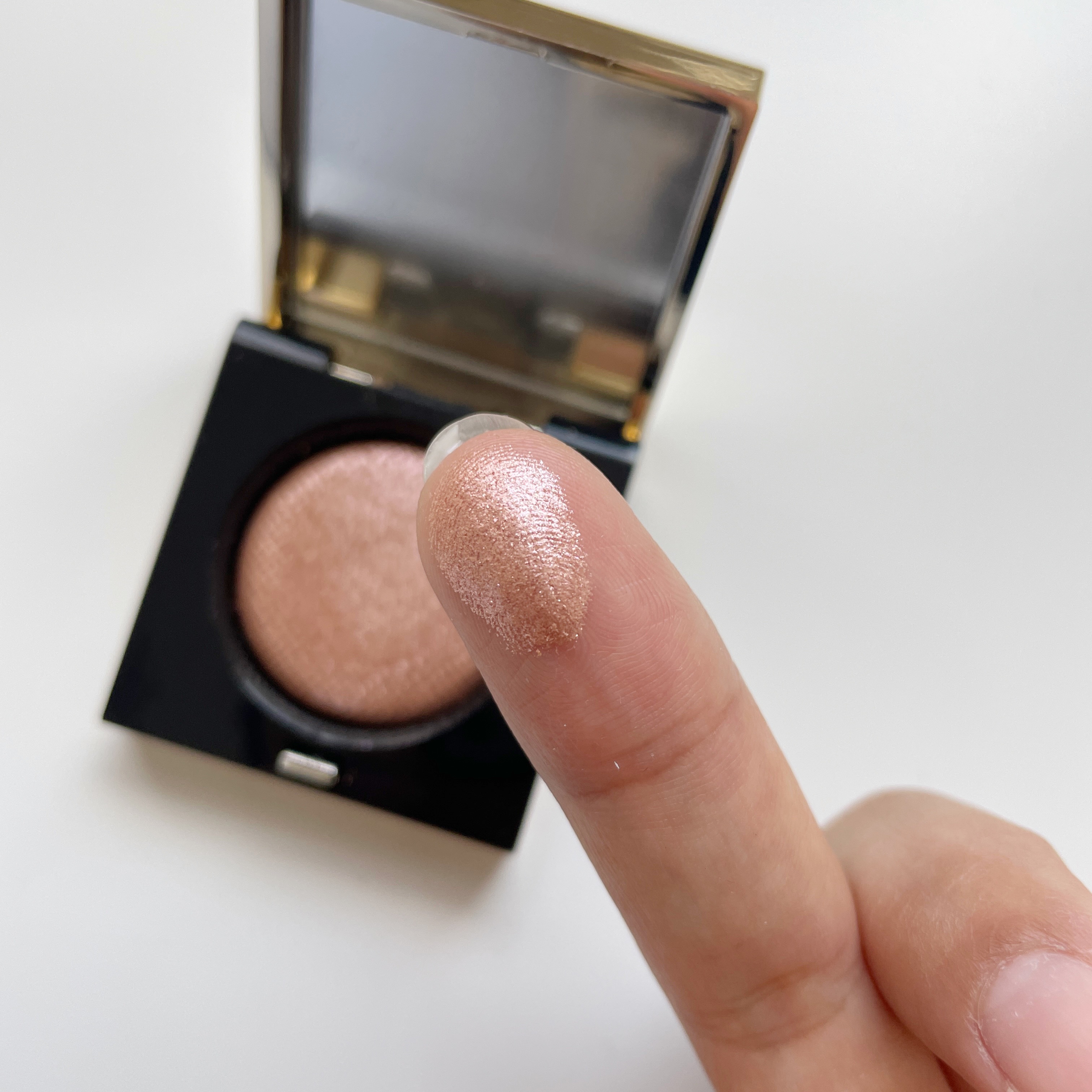 リュクス アイシャドウ リッチ ジェムストーン/BOBBI BROWN/単色アイシャドウを使ったクチコミ（3枚目）