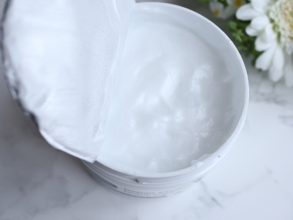 ヴァセリンリペアクリームナイトケア/ヴァセリン/ボディクリームを使ったクチコミ（2枚目）