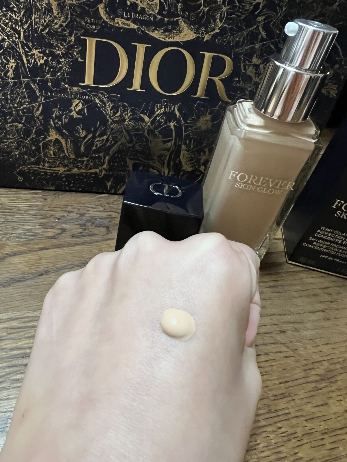 ディオールスキン フォーエヴァー フルイド グロウ/Dior/リキッドファンデーションを使ったクチコミ（3枚目）