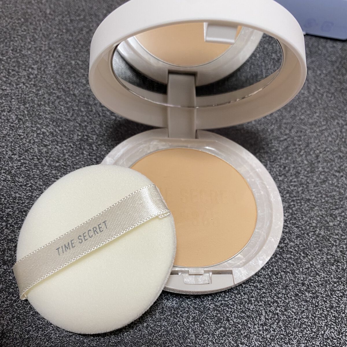 ミネラル 薬用プレストパウダー ナチュラルオークル/TIME SECRET/プレストパウダーを使ったクチコミ（2枚目）