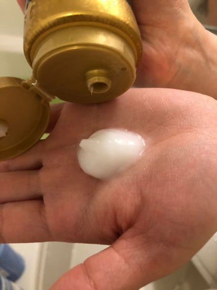 THE BEAUTY 髪のキメ美容プレミアムトリートメント<モイストリペアプレミアム>/エッセンシャル/洗い流すヘアトリートメントを使ったクチコミ(3枚目)