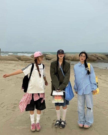 ひとみ on LIPS 「Thefriendshipthatcomeswhenevery..」(2枚目)