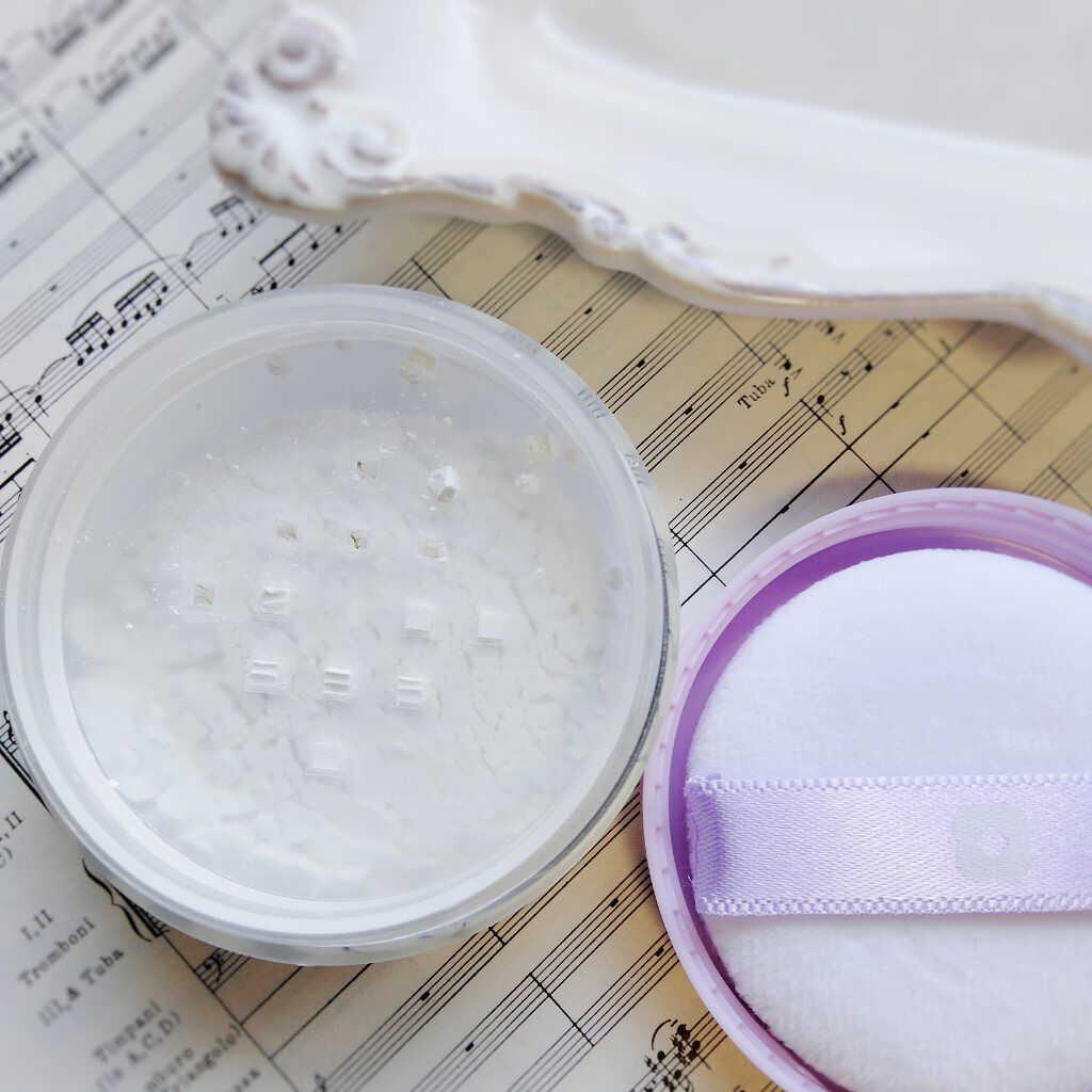 UNCE レディーゲットセットブラーパウダー/unce/ルースパウダーを使ったクチコミ（3枚目）