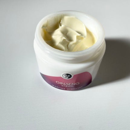 マルティナ オーガニックスキンケア ジンセナクリームのクチコミ「✎ MARTINA ジンセナクリーム
『乾燥肌にオススメ!翌朝までしっっとり潤うクリーム』.....」(2枚目)