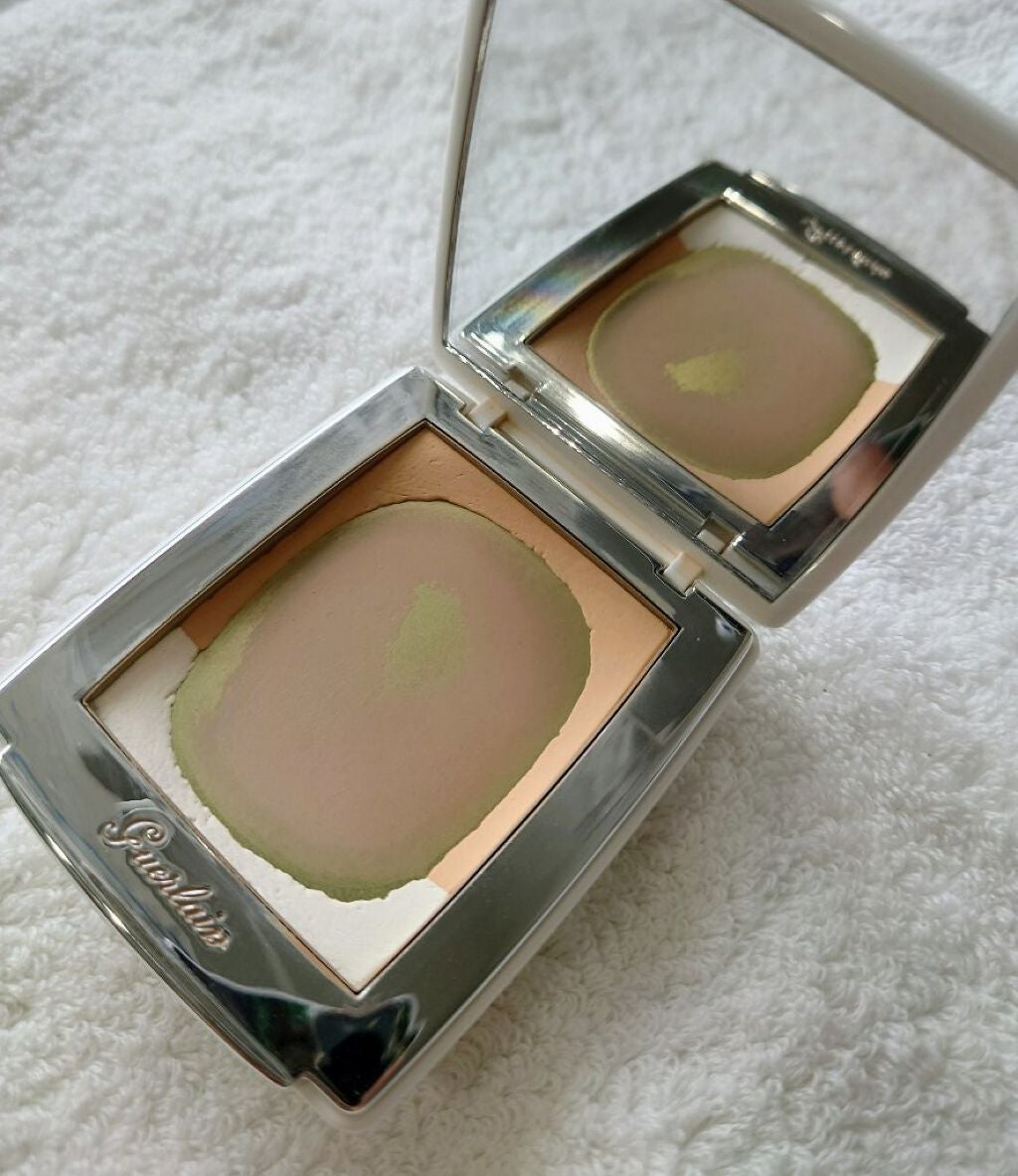 ペルル ブラン ライトブースター コンパクト/GUERLAIN/パウダーファンデーションを使ったクチコミ(2枚目)