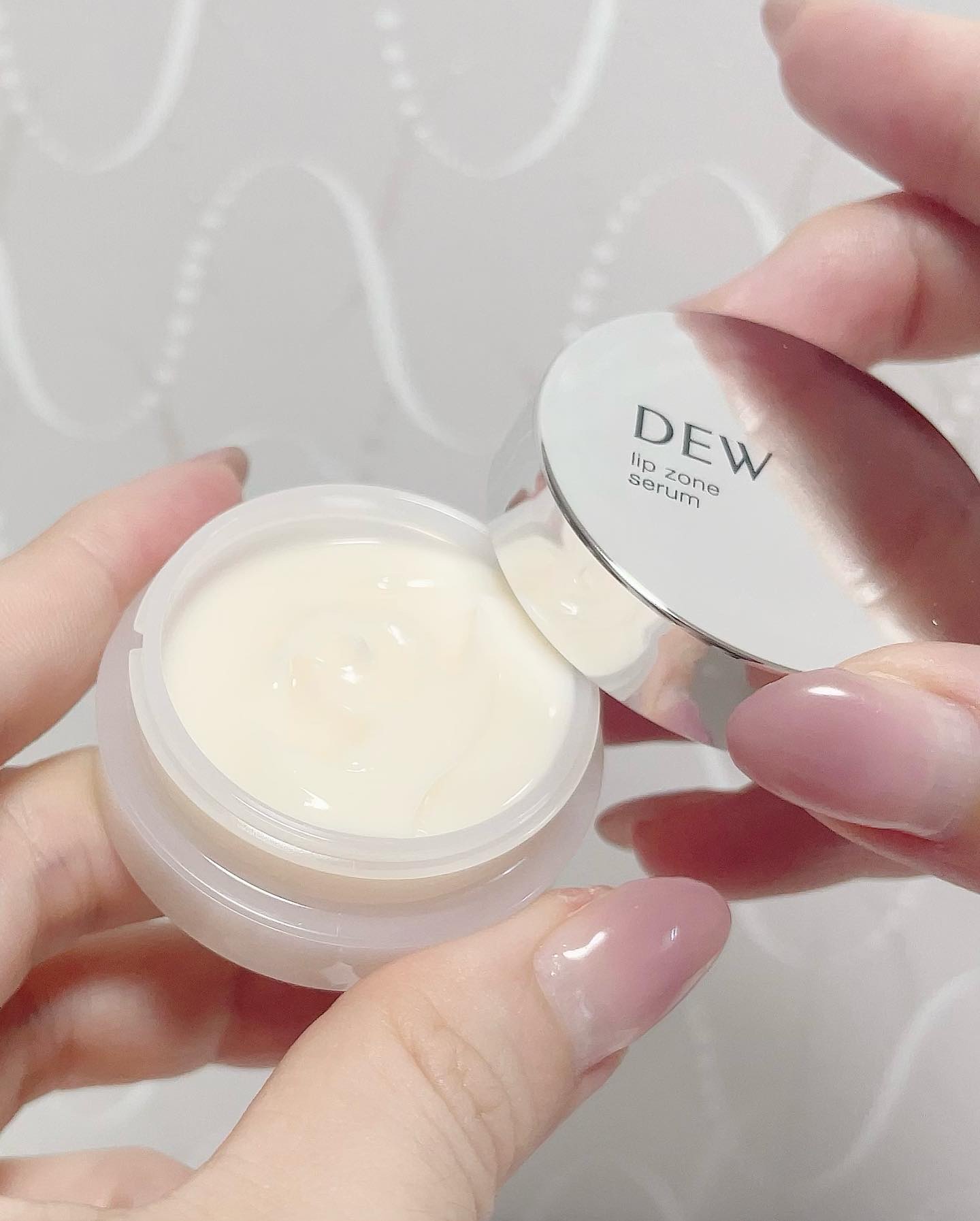 リップゾーンセラム/DEW/リップマスクを使ったクチコミ（2枚目）