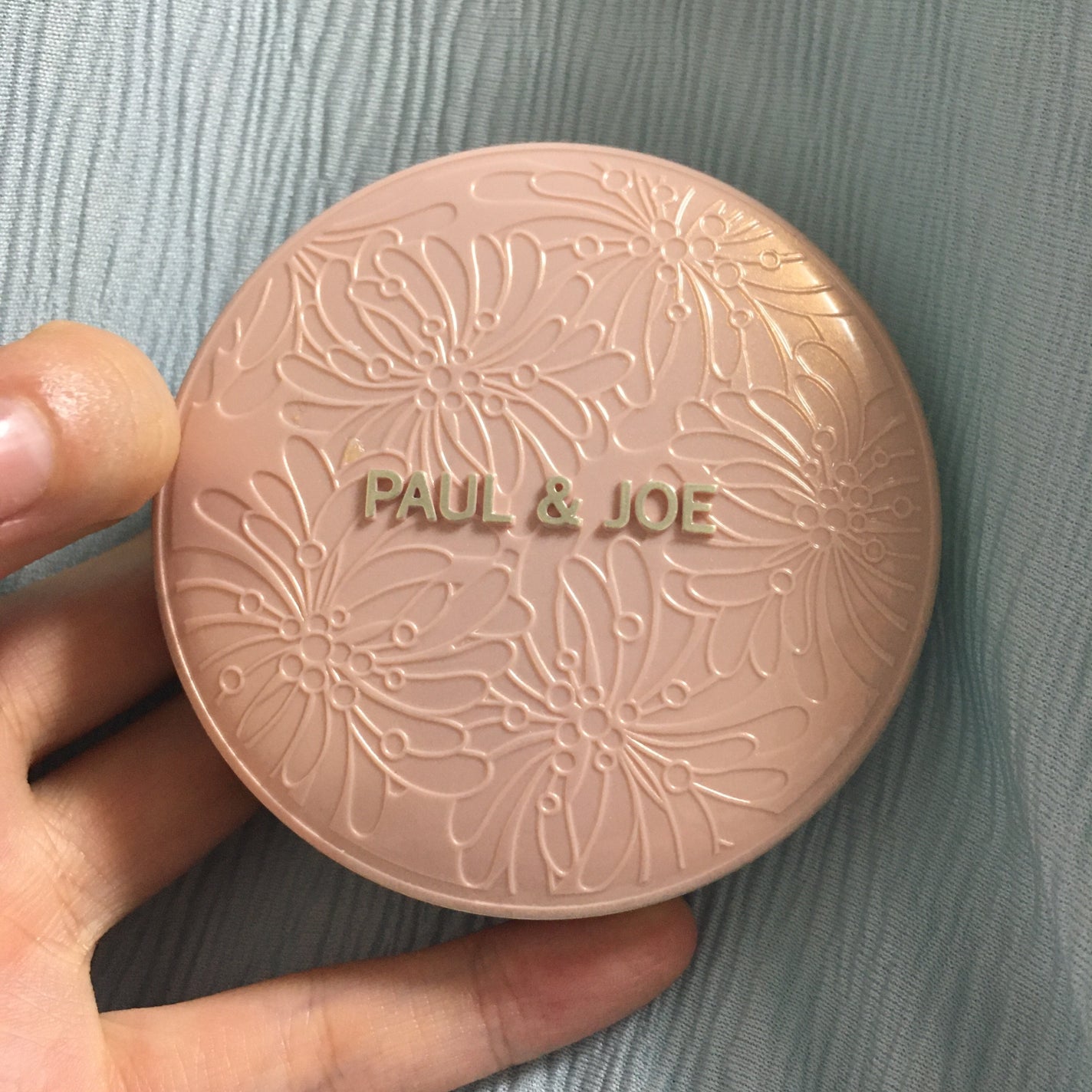 シースルー ヴェール コンパクト/PAUL & JOE BEAUTE/ファンデーションを使ったクチコミ(1枚目)