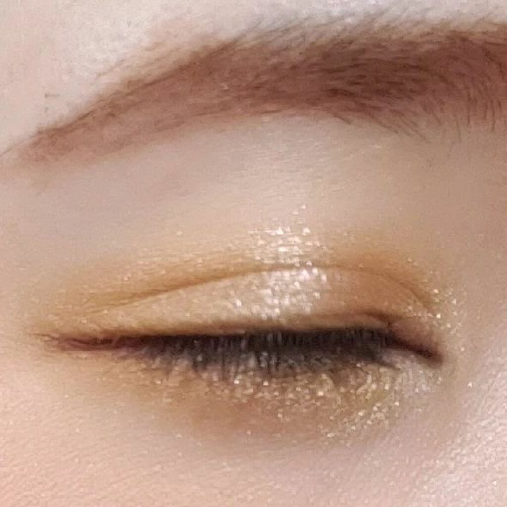 セルヴォーク ヴォランタリー アイズ/Celvoke/単色アイシャドウを使ったクチコミ（2枚目）