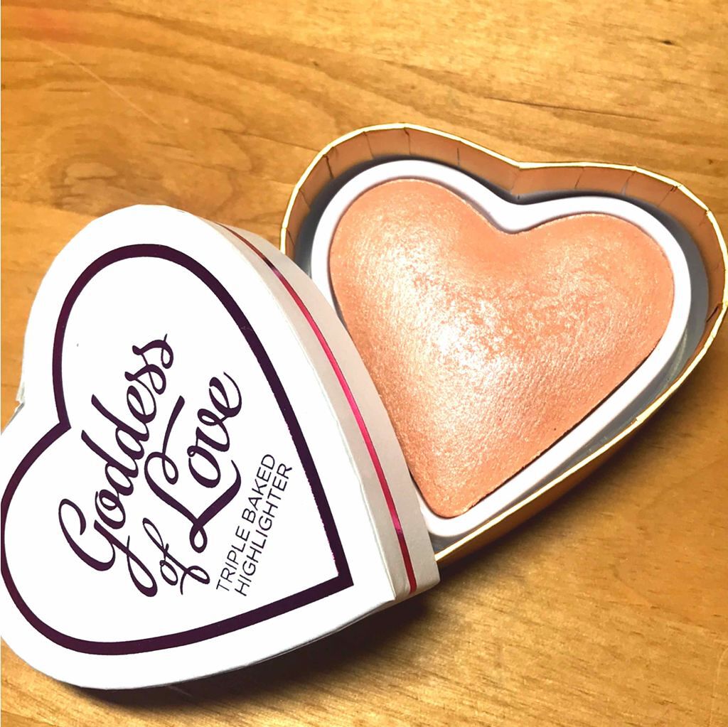 ブラッシング ハート/MAKEUP REVOLUTION/パウダーチークを使ったクチコミ(1枚目)