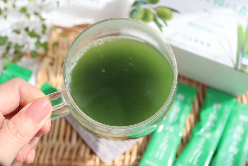 オリーブと大麦若葉の糖と脂肪を抑える青汁 /山田養蜂場(健康食品)/青汁を使ったクチコミ(4枚目)