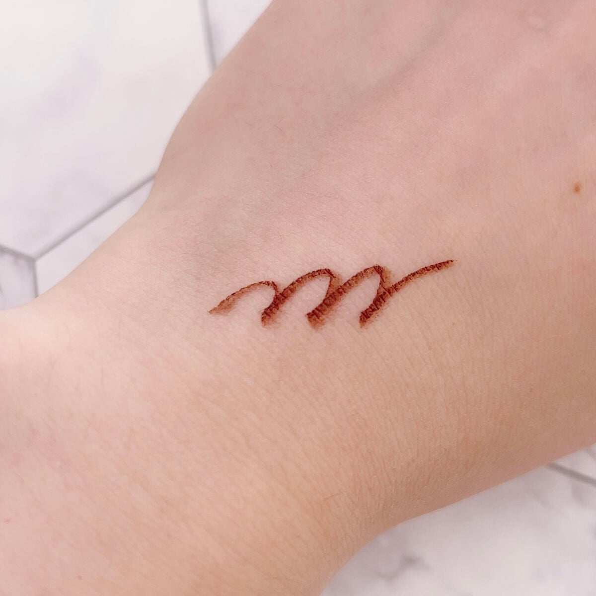 アヴァンセ ジョリ・エ ジョリ・エ リキッドアイライナー/アヴァンセ/リキッドアイライナーを使ったクチコミ(4枚目)