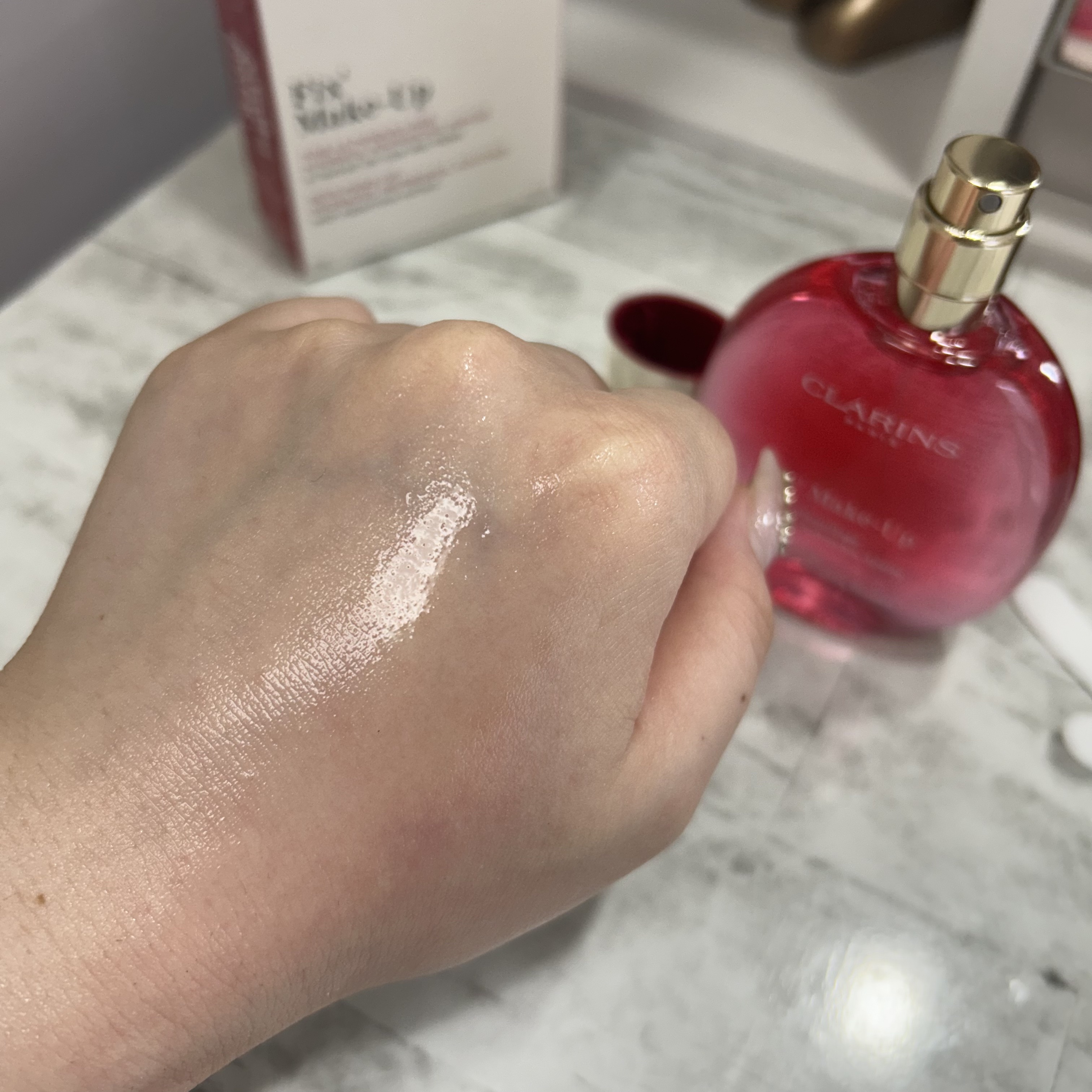 フィックス メイクアップ N/CLARINS/ミスト状化粧水を使ったクチコミ（2枚目）