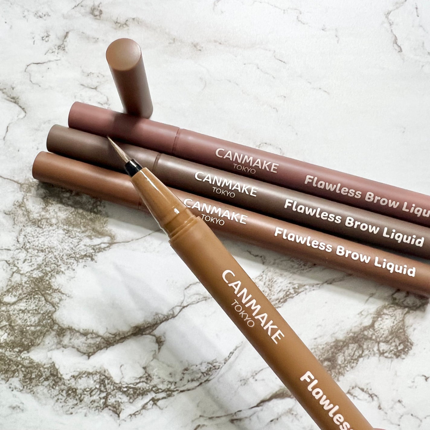 フローレスブロウリキッド/キャンメイク/リキッドアイブロウを使ったクチコミ(3枚目)