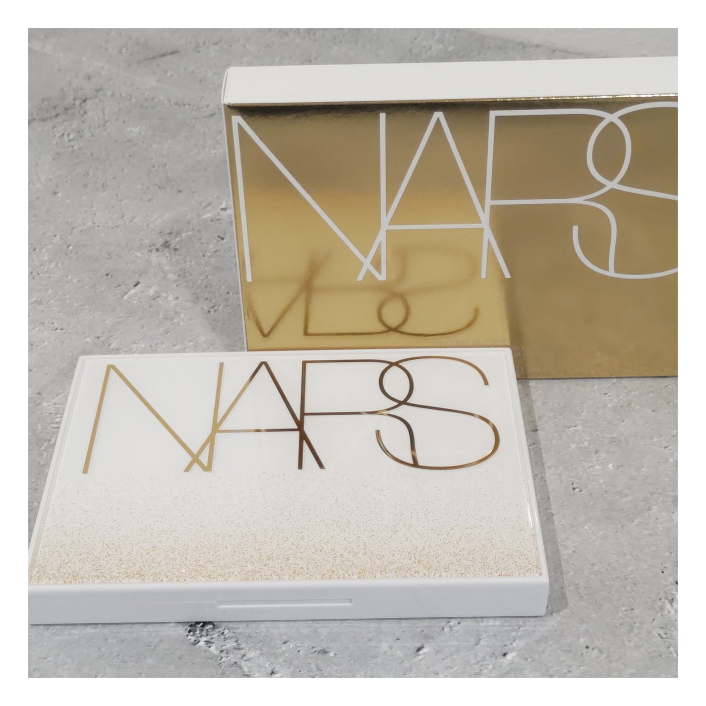 オールザットグリターズ ライトリフレクティング チークパレット /NARS/パウダーチークを使ったクチコミ(3枚目)