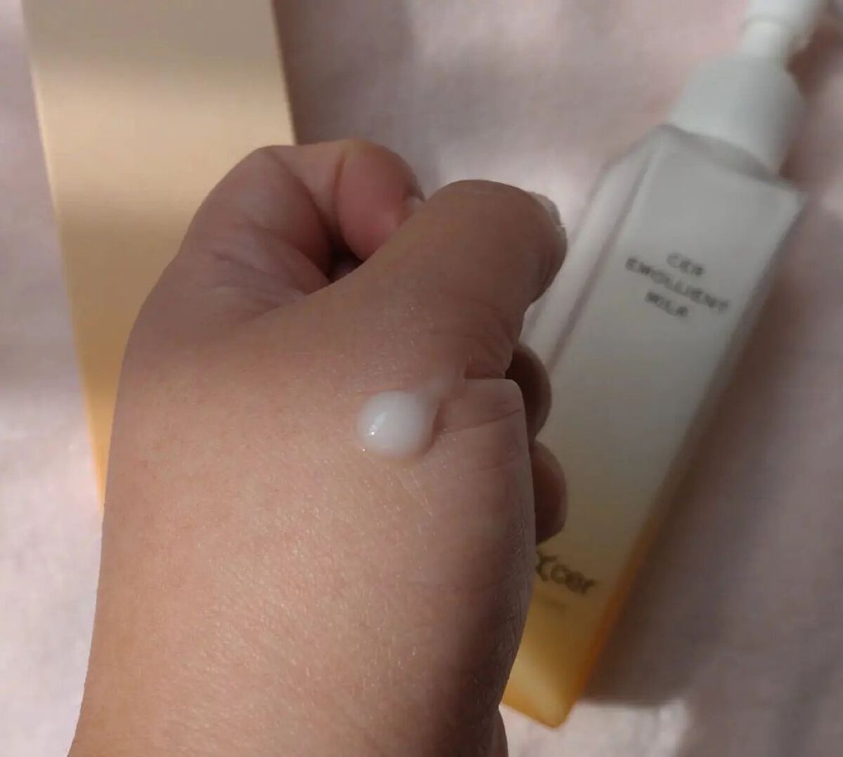 エモリエントミルク /cerXcer/乳液を使ったクチコミ（2枚目）