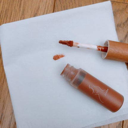 rihka プランプ アイポリッシュM のクチコミ「rihka プランプ アイポリッシュM  
blush
ブラウンに金色の大きめラメが可愛いで.....」(1枚目)