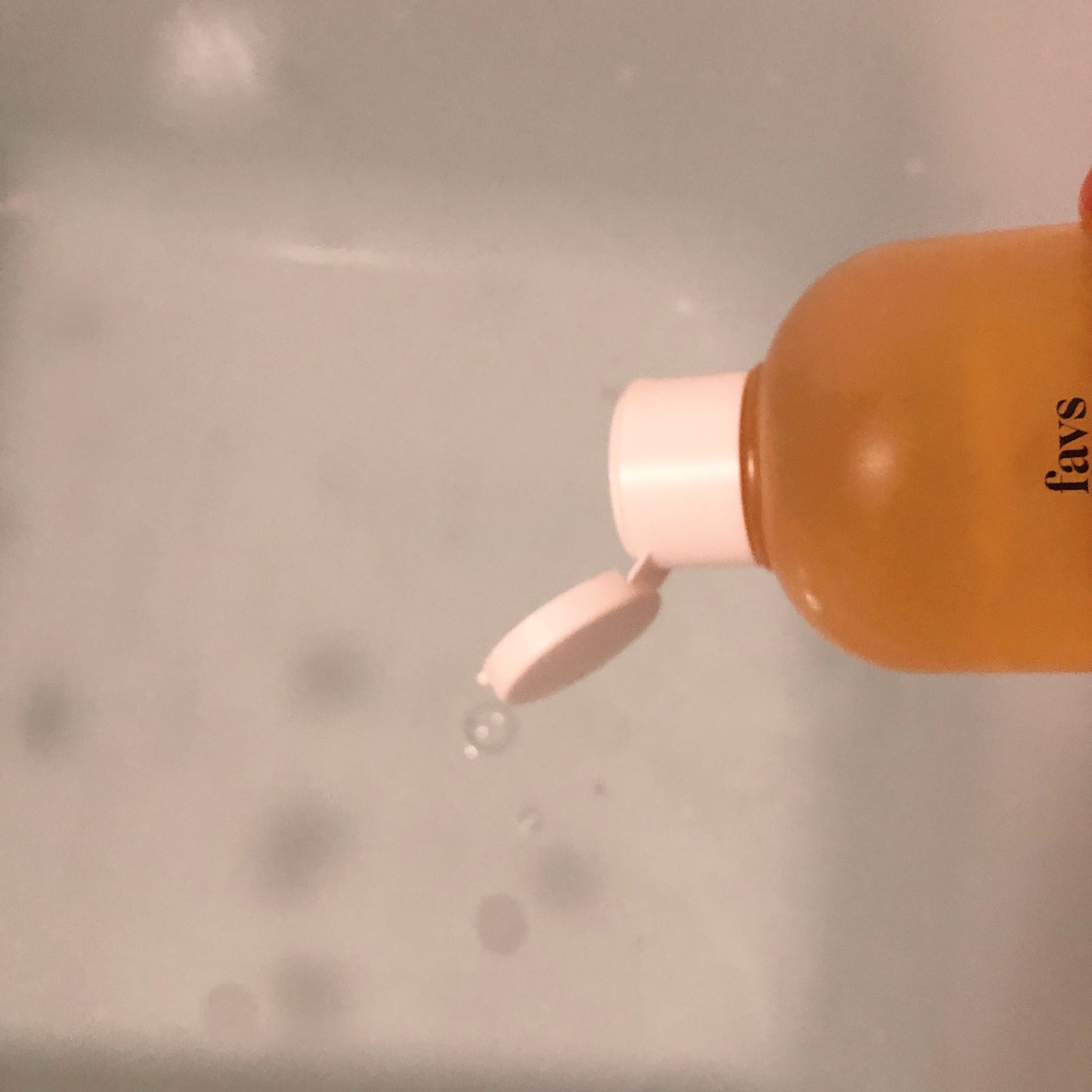 カーミングリラックスバスオイル/favs/保湿系入浴剤を使ったクチコミ(3枚目)