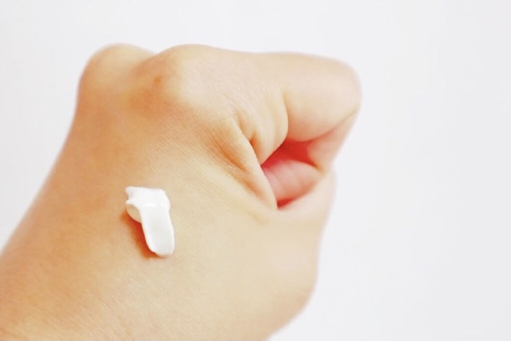 スキンプロテクター DX/ホワイトショット/日焼け止めクリームを使ったクチコミ（2枚目）