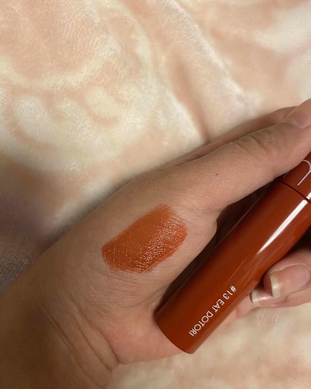 ジューシーラスティングティント/rom&nd/リップティントを使ったクチコミ（2枚目）