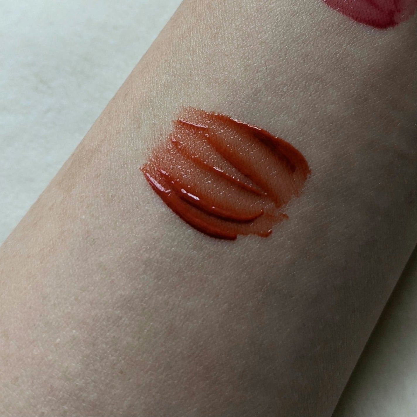 ジューシーラスティングティント/rom&nd/リップティントを使ったクチコミ(2枚目)