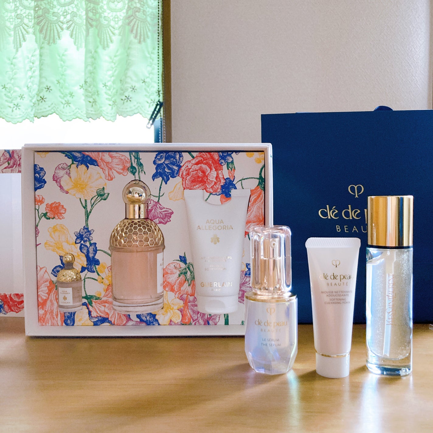 ラディアント タッチ ブラープライマー/YVES SAINT LAURENT BEAUTE/化粧下地を使ったクチコミ(1枚目)