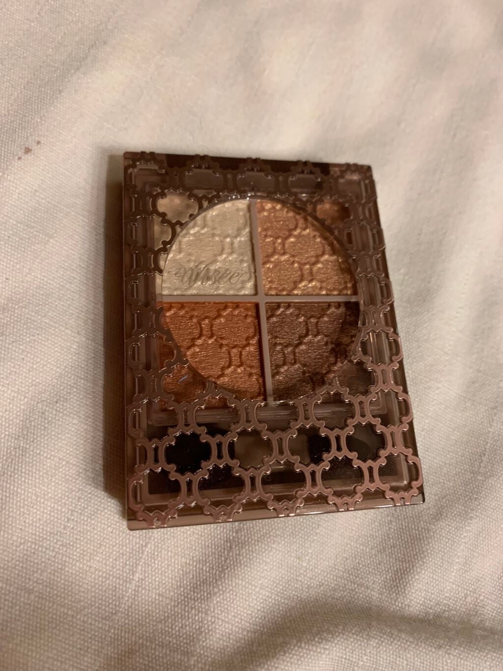 彗 on LIPS 「Viseeグロッシーリッチアイズ6パケが大人っぽくて中身のアプ..」(1枚目)