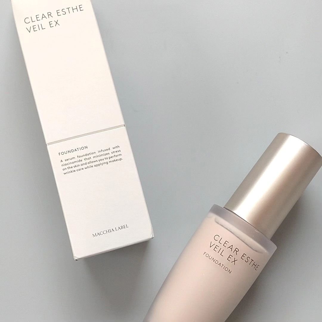 薬用クリアエステヴェールEX 04 ピンクベージュ/Macchia Label/リキッドファンデーションを使ったクチコミ（1枚目）