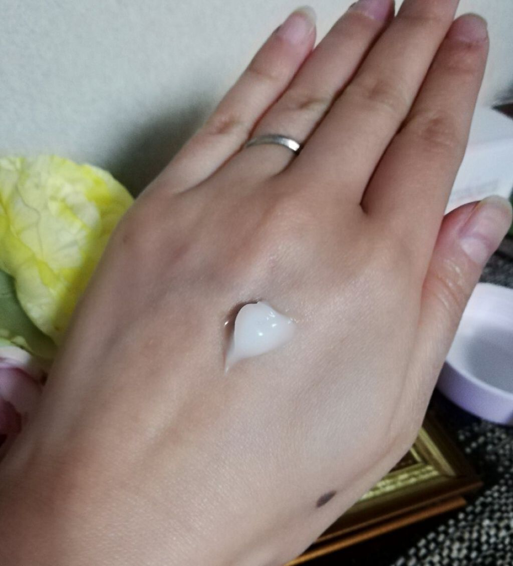 リンクル&ホワイト スキンパーフェクション ジェル/ミキモト コスメティックス/オールインワン化粧品を使ったクチコミ(4枚目)