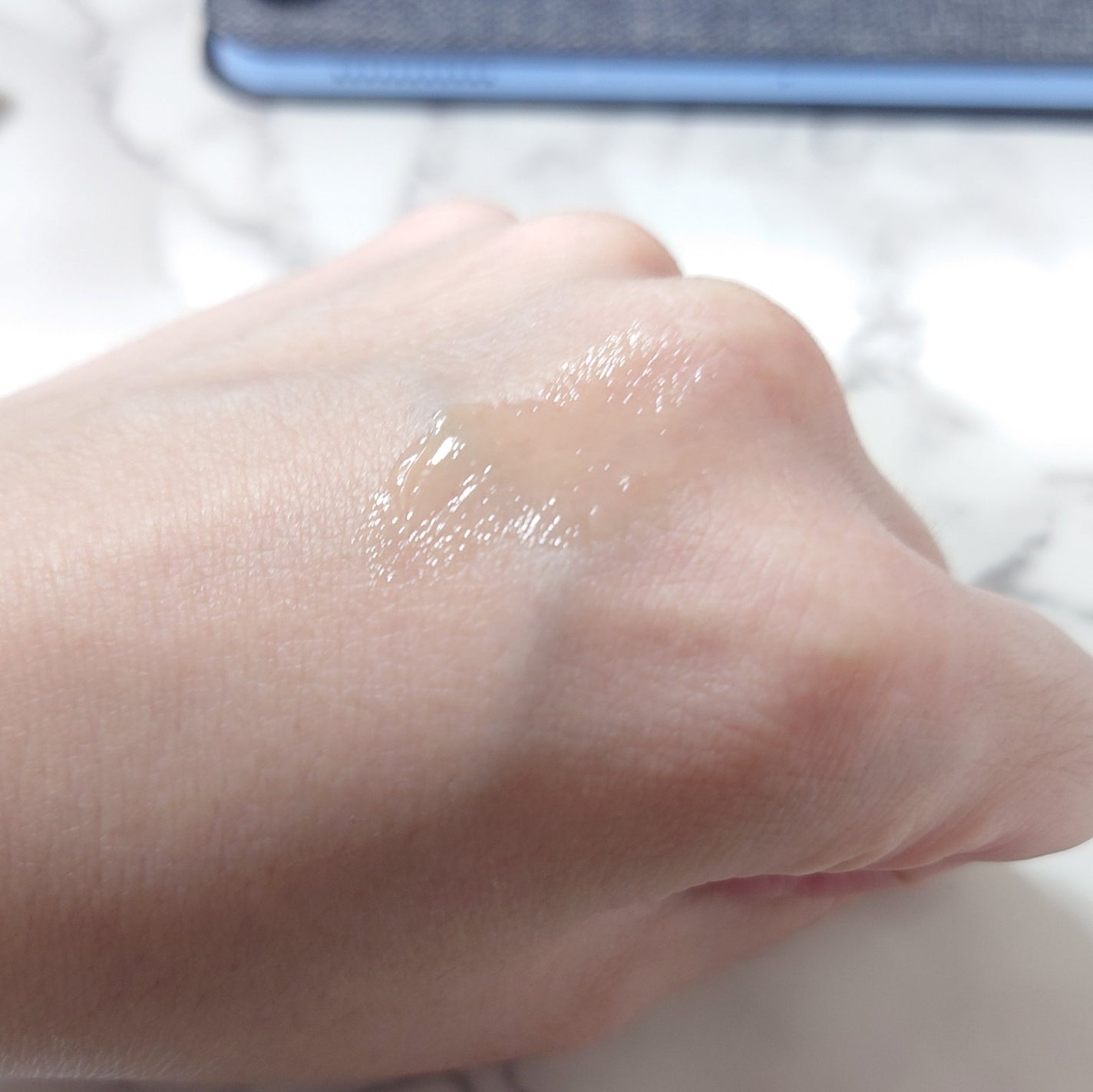 ニベア ロイヤルブルーリップ 濃密美容ケア/ニベア/リップ美容液を使ったクチコミ(3枚目)