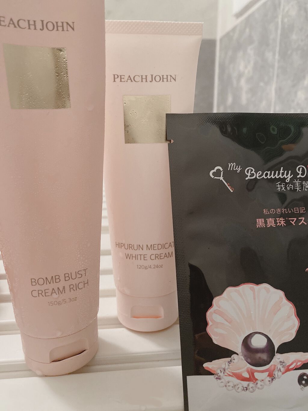 ボムバストクリーム　リッチ/PEACH JOHN/バストケア・ヒップケアを使ったクチコミ（1枚目）