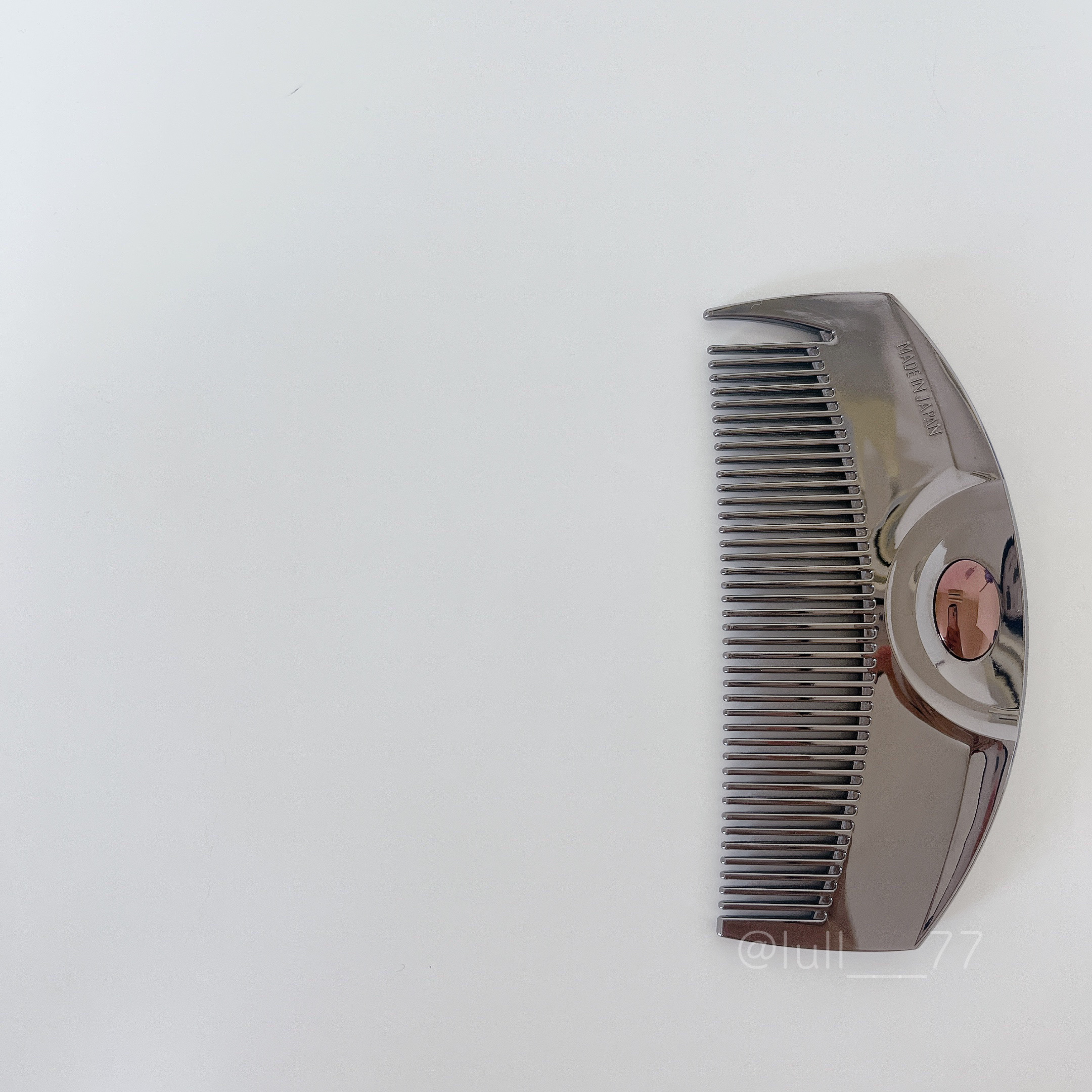 PG ツキ プレミアムブラック/LOVECHROME/ヘアコームを使ったクチコミ（2枚目）