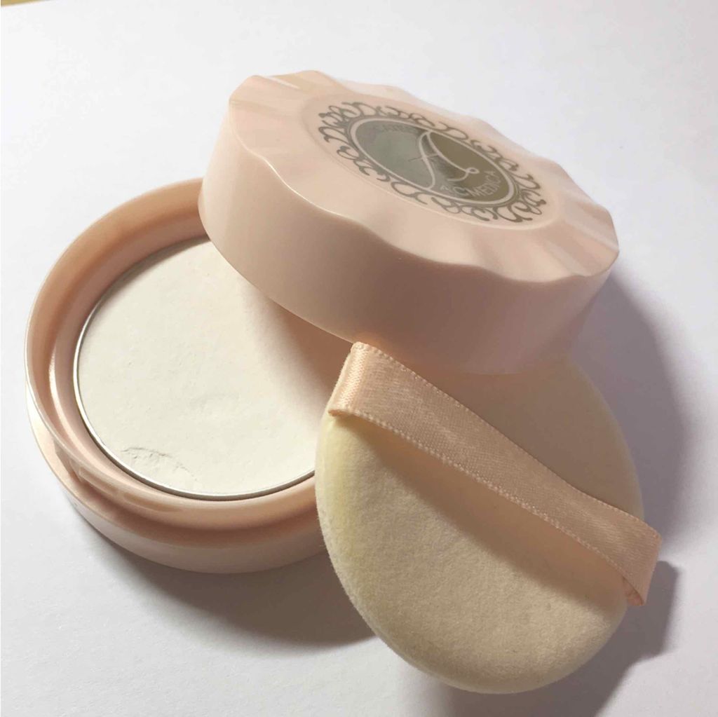 アクメディカ 薬用 フェイスパウダー クリア/ナリスアップ/パウダーファンデーションを使ったクチコミ(3枚目)