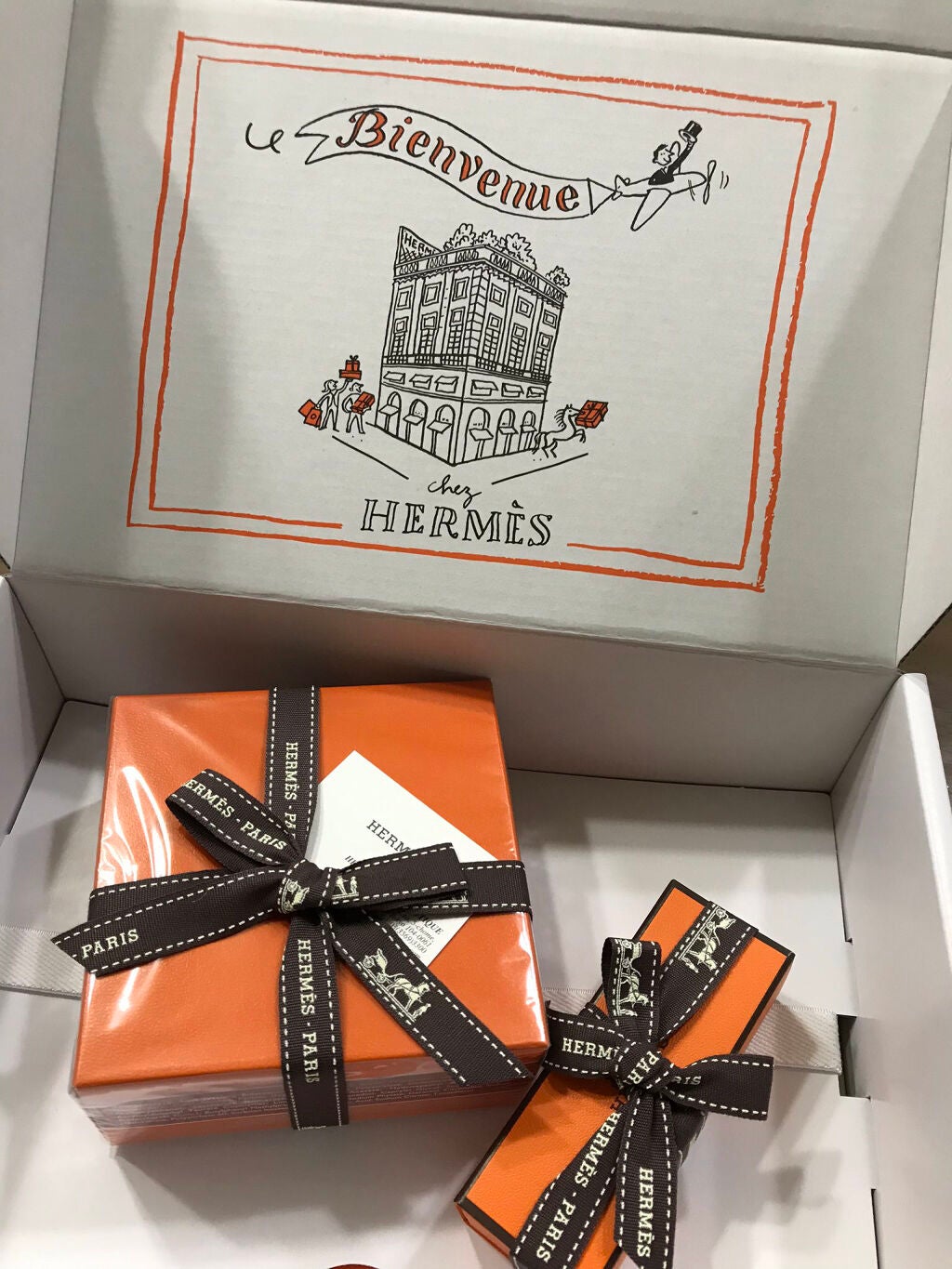 〈ルージュ・エルメス〉 ルージュ ア レーヴル サティネ/エルメス/口紅を使ったクチコミ(3枚目)