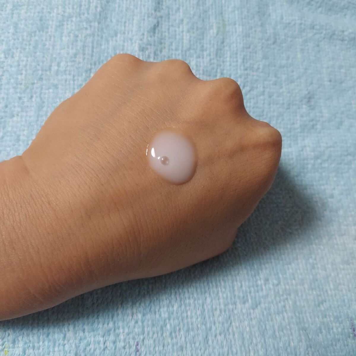 ピュア　ナチュラル　エッセンスローション　リフト　/pdc/オールインワン化粧品を使ったクチコミ（3枚目）