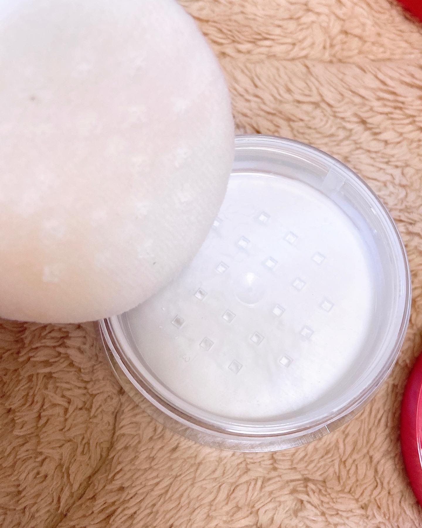 メイク キープ パウダー/コーセーコスメニエンス/ルースパウダーを使ったクチコミ（3枚目）