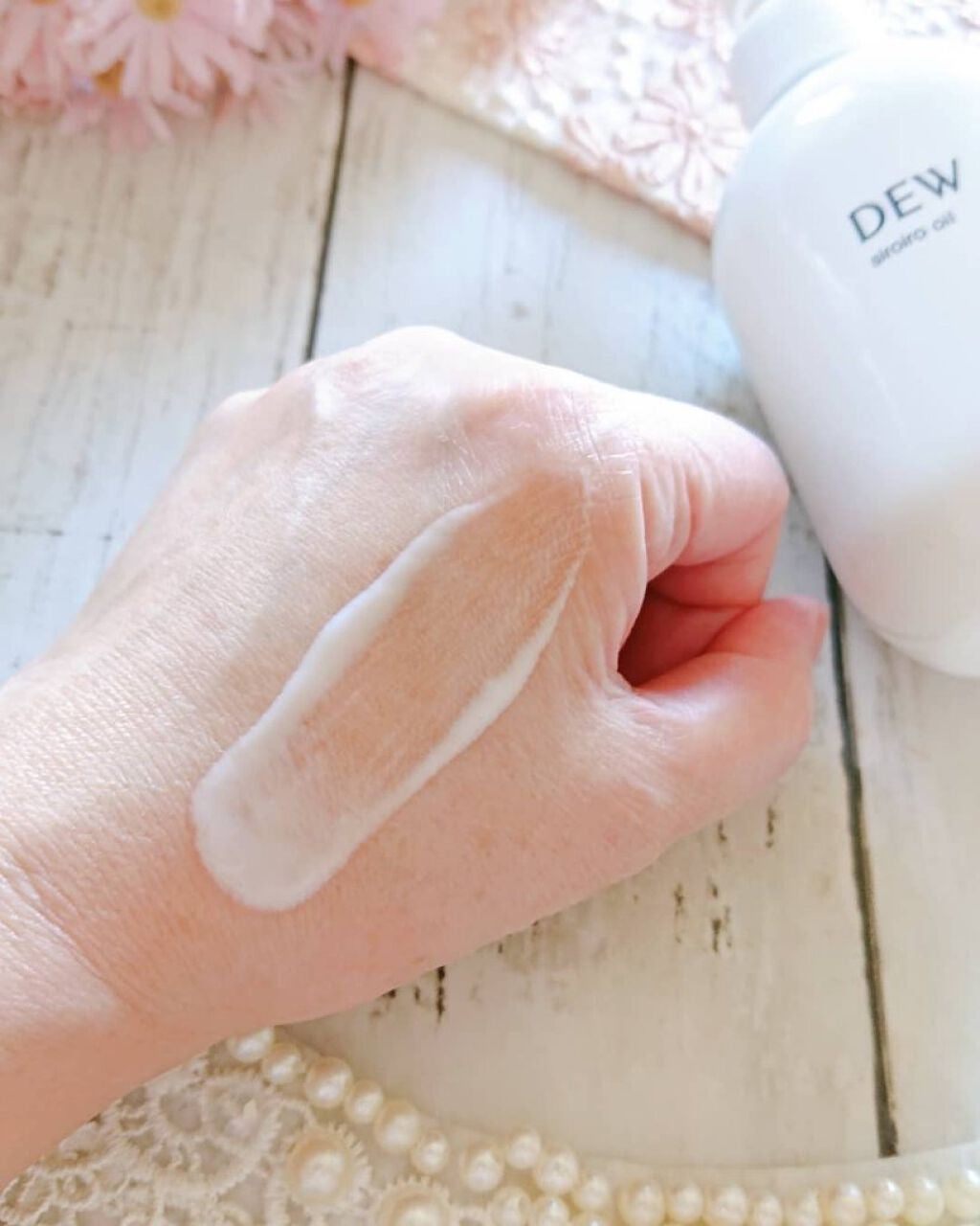 白色オイル/DEW/美容液を使ったクチコミ(3枚目)