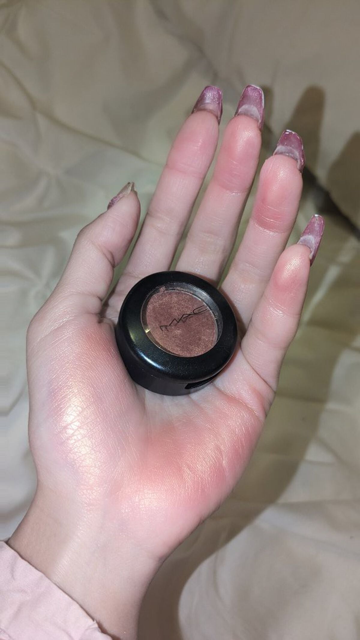 スモール アイシャドウ/M・A・C/単色アイシャドウを使ったクチコミ(3枚目)