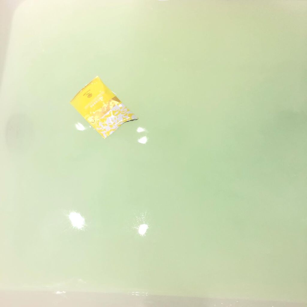 ミネラルバスパウダー グリーティングギフト/イルコルポ/入浴剤セットを使ったクチコミ（2枚目）