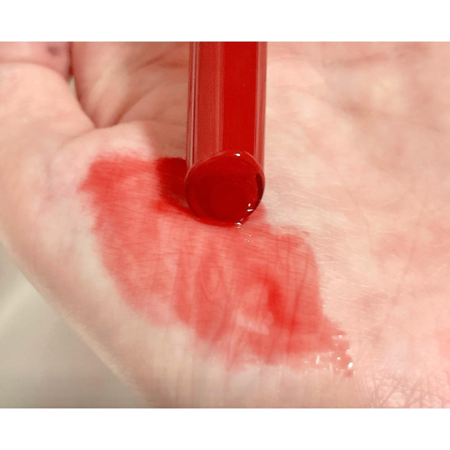 ゲットイットティントグレーズバーム/TONYMOLY/リップティントを使ったクチコミ（3枚目）