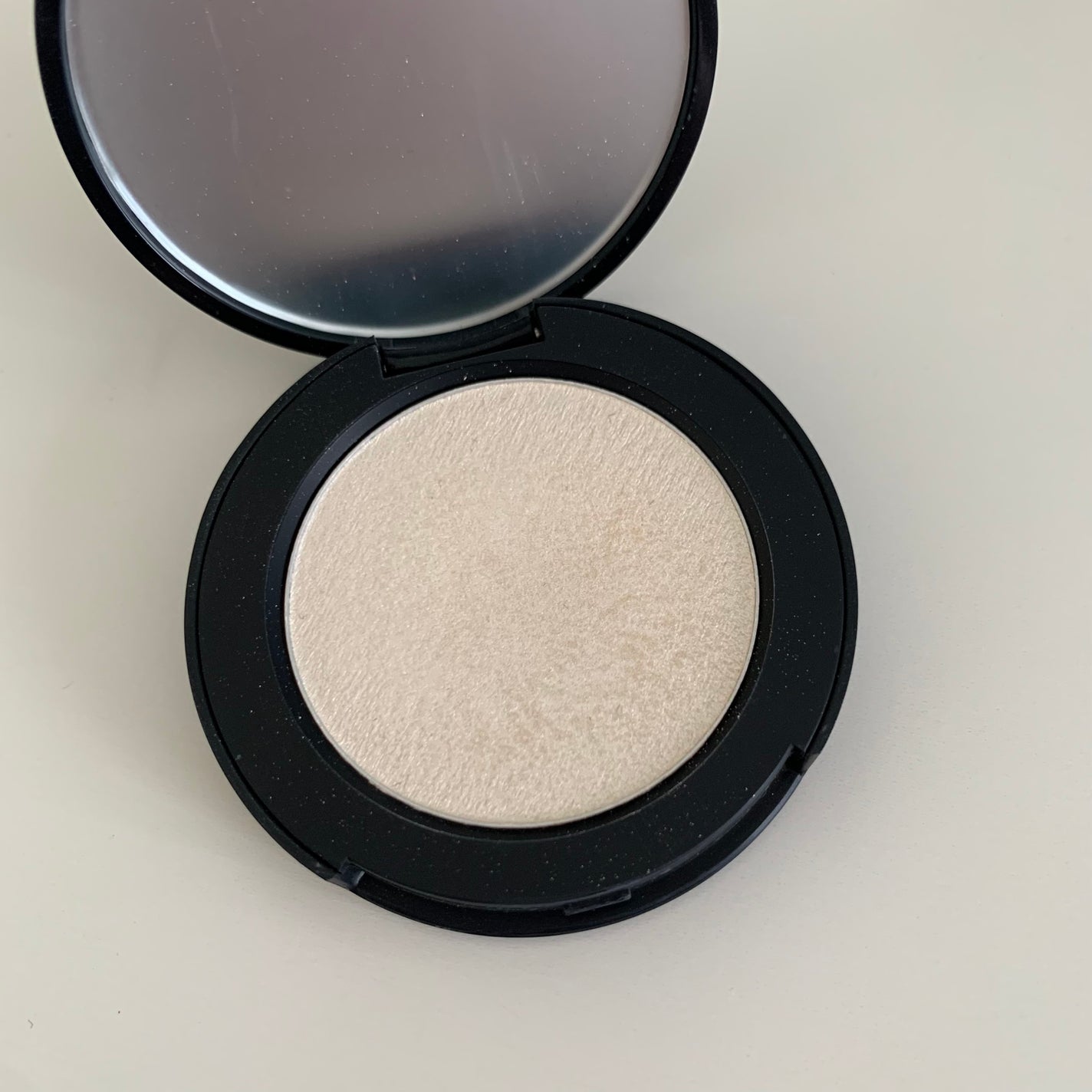 ベイクドハイライター/heme/パウダーハイライトを使ったクチコミ(4枚目)