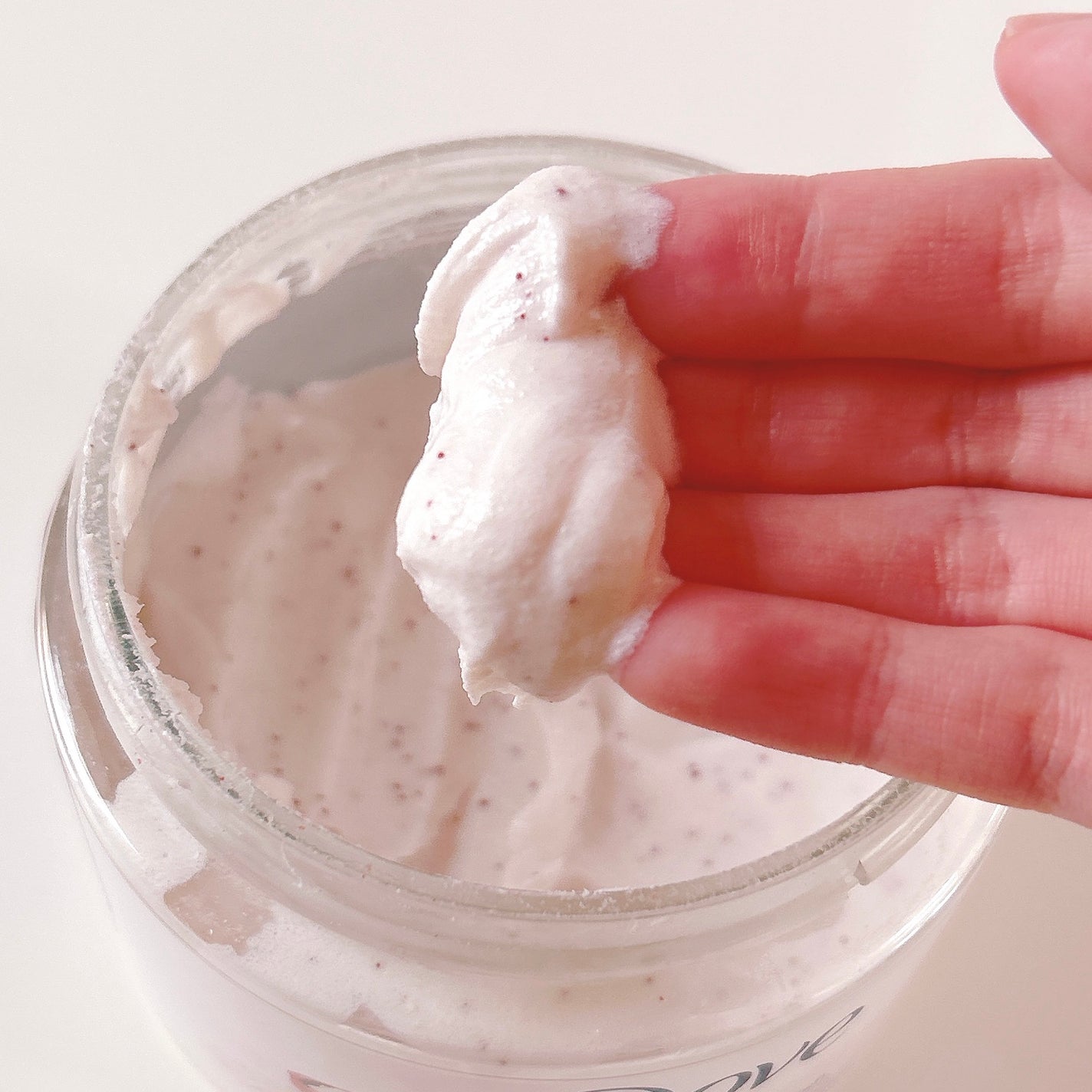 クリーミーボディスクラブ マカダミア&ライスミルク/ダヴ/ボディスクラブを使ったクチコミ(3枚目)