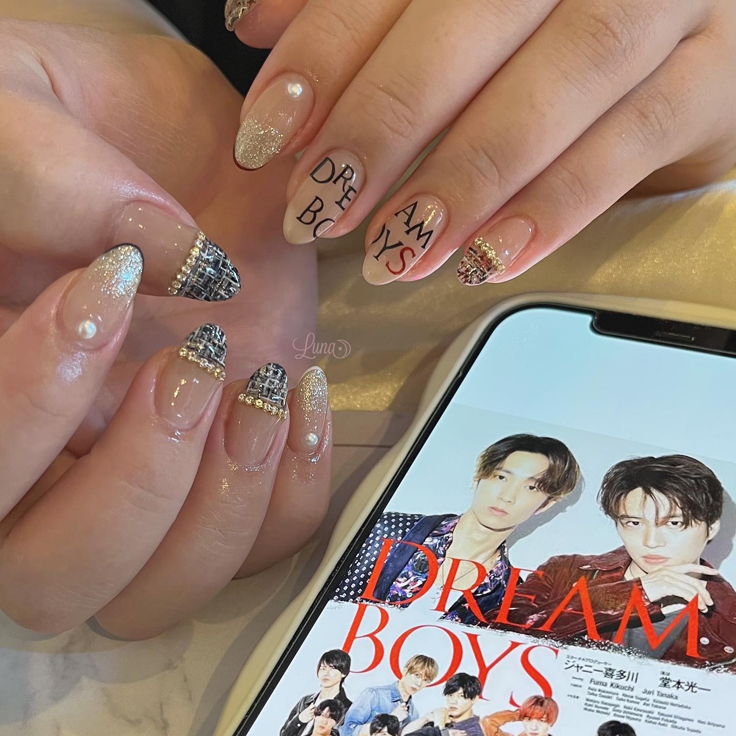 #ジェルネイル,#ワンカラーネイル,#ニュアンスネイル,#うるうるネイル,#ちゅるんネイル,#シンプルネイル,#パーツネイル,#透け感ネイル,#クリアネイル,#ぷっくりネイル,#ちぐはぐネイル,#韓国ネイル,#きらきらネイル,#うるつやネイル,#フレンチガーリーネイル,#推しネイル,#フレンチネイル,#ツイードネイルのネイルデザイン