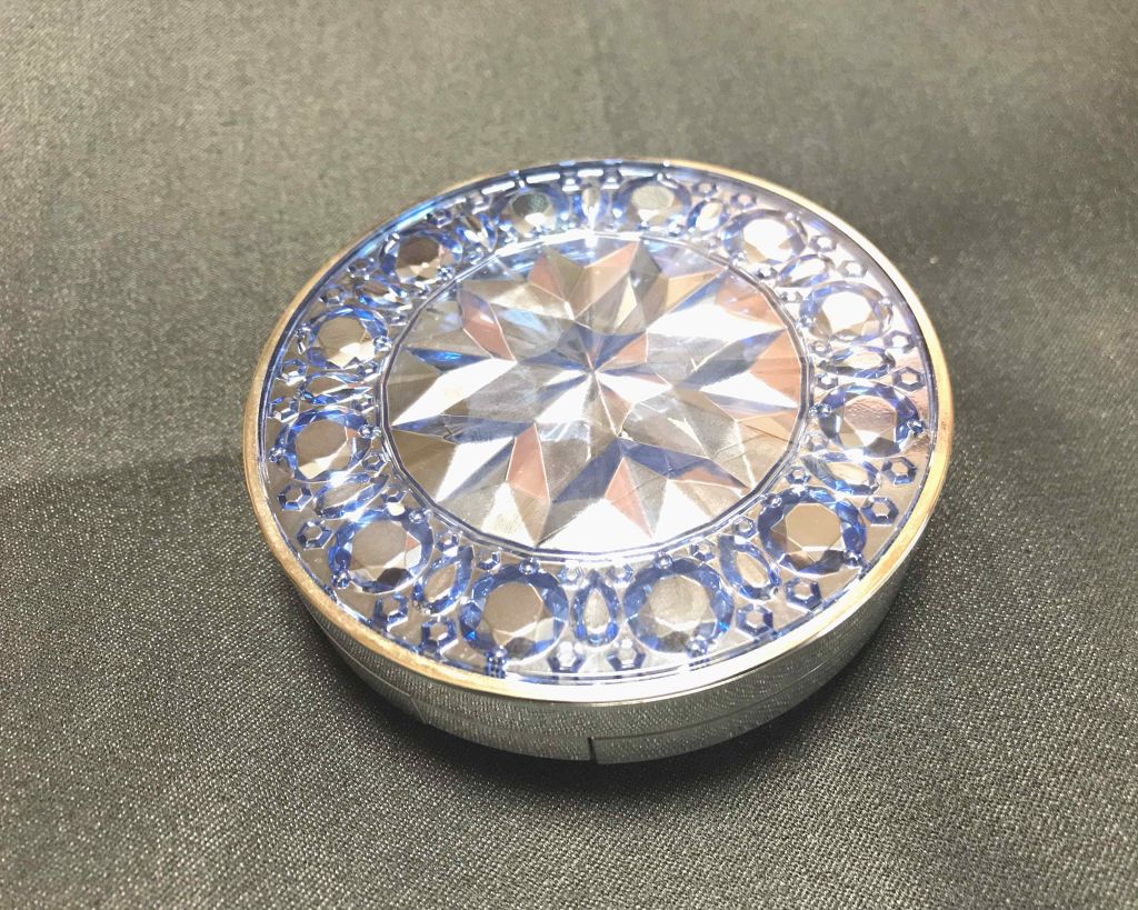 プレシャススノーⅢ/雪肌精/プレストパウダーを使ったクチコミ（1枚目）