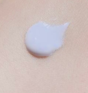 メンタームザサン トーンアップUVエッセンス/メンターム/日焼け止めローションを使ったクチコミ(2枚目)