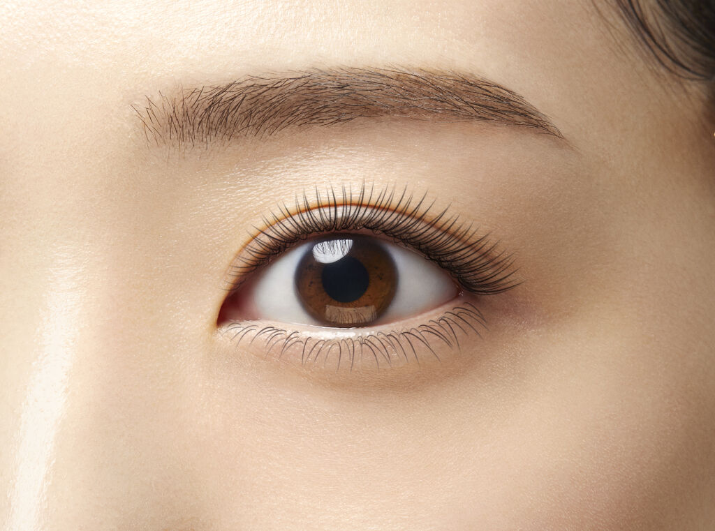 ベスコス多数受賞♡デジャヴュの新しい「塗るつけまつげ」自まつげ際立てタイプを100名にプレゼント！（2枚目）