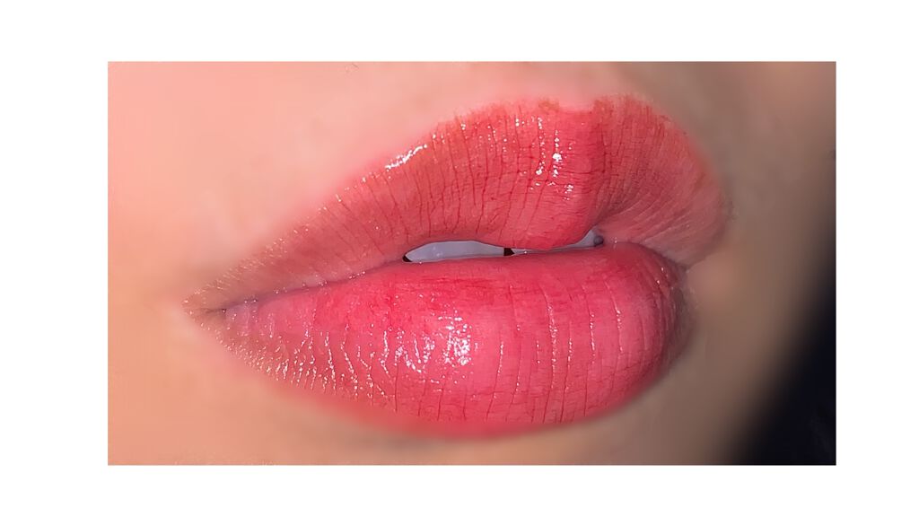 ルージュ ピュールクチュール ヴェルニ ウォーターグロウ/YVES SAINT LAURENT BEAUTE/口紅を使ったクチコミ(4枚目)