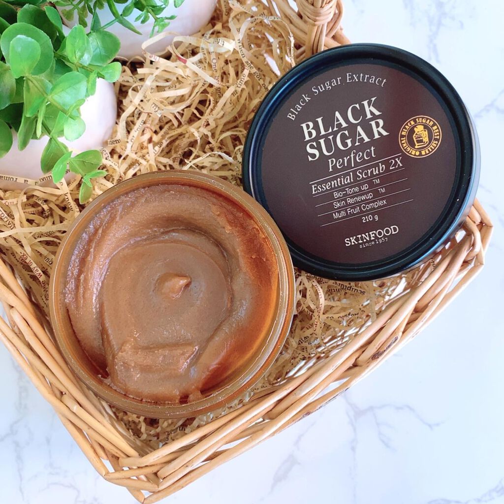 ブラックシュガー パーフェクト エッセンシャル スクラブ2X/SKINFOOD/洗い流すパック・マスクを使ったクチコミ（2枚目）