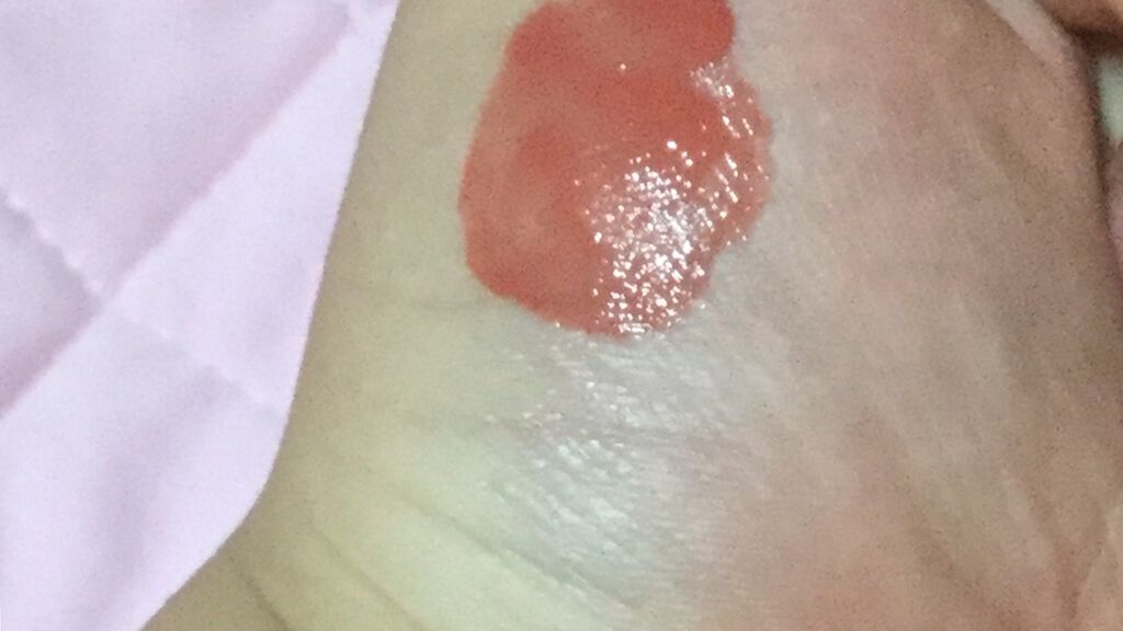 グリスニングウォータリングティント/FlowerKnows/リップティントを使ったクチコミ（2枚目）