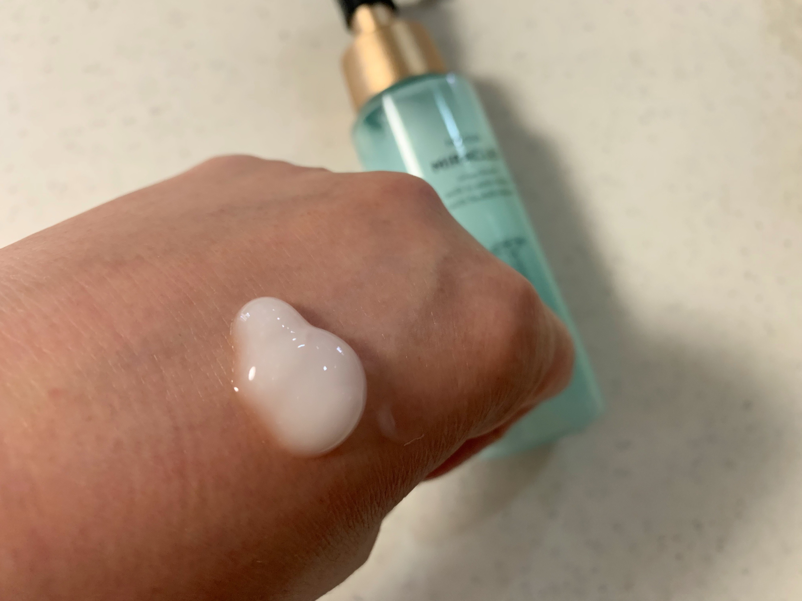 ミラクルズ うるおいブーストミルクウォーターセラム/パンテーン/アウトバストリートメントを使ったクチコミ（2枚目）